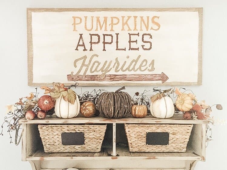 FALL SHELF DISPLAY