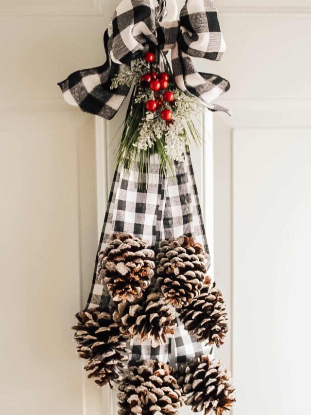 cropped-pinecone-door-hanger-finished.jpg