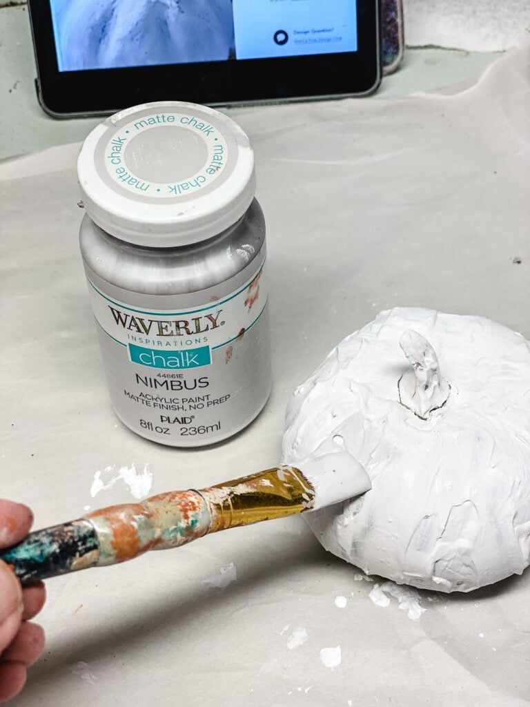 painting a little pumpkin white
