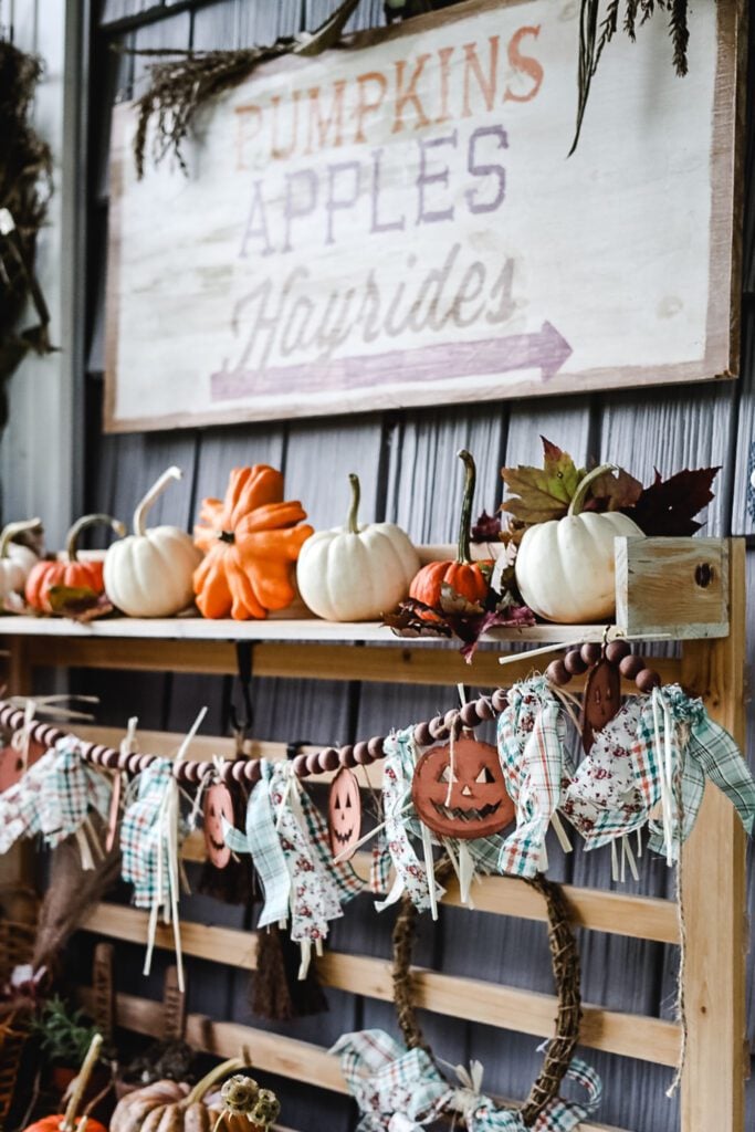 fall potting bench with garland
