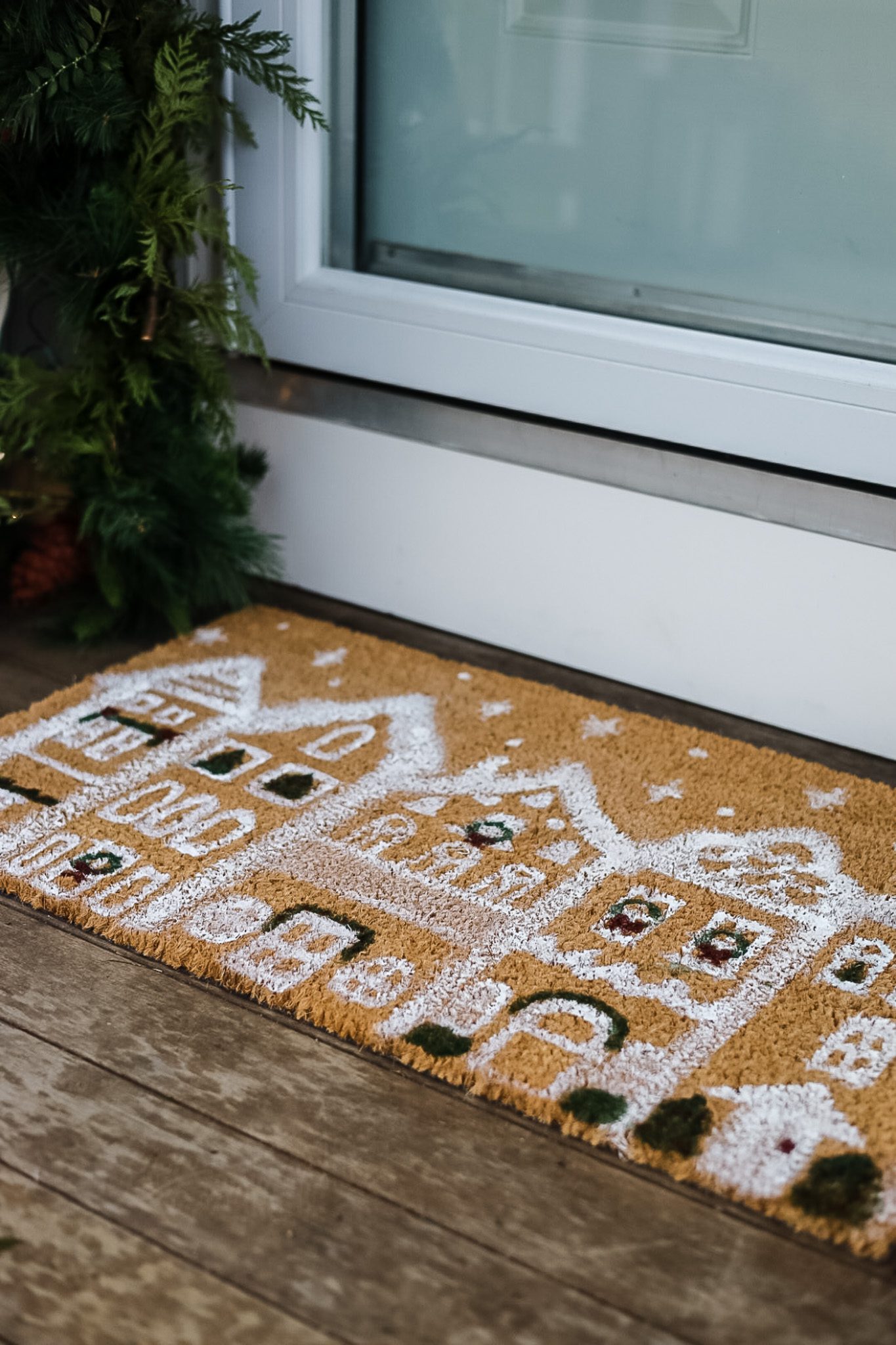 How to Paint a Gingerbread House Doormat Cottage On Bunker Hill