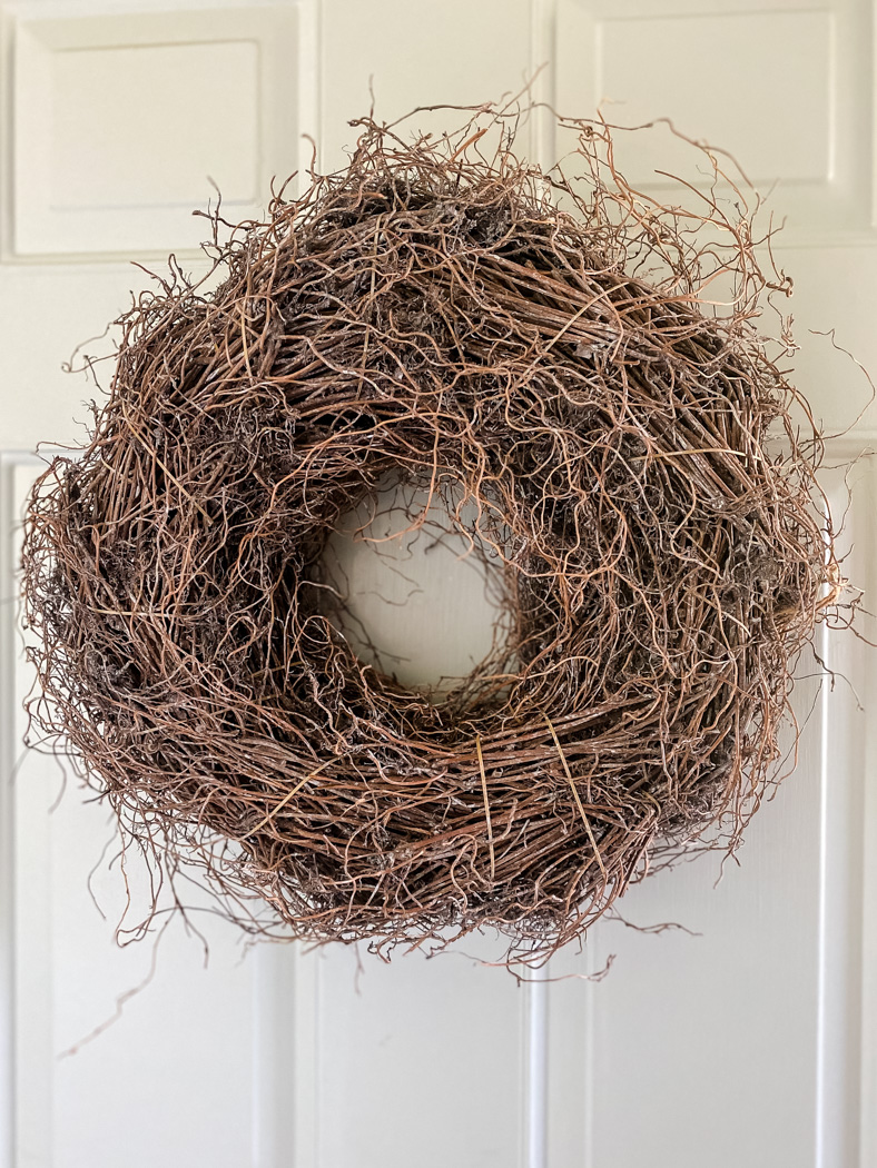 Garden Witch Porch Decor: A Bewitchingly Beautiful Halloween Look ...