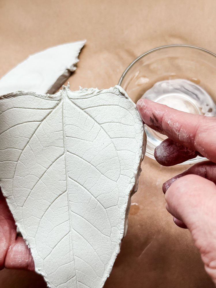 making a leaf out of clay