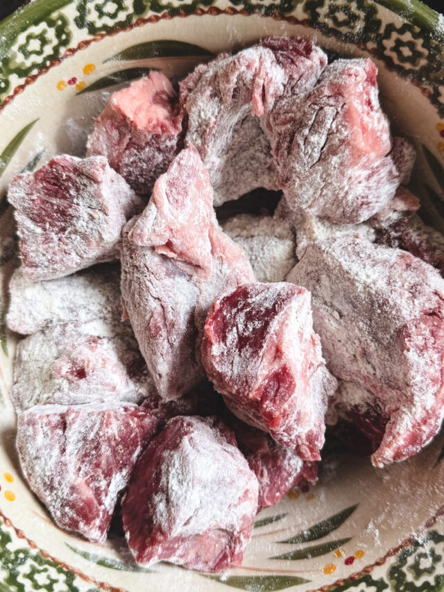 Cozy Comfort Hearty Slow Cooker Beef Stew with Veggies Cottage On