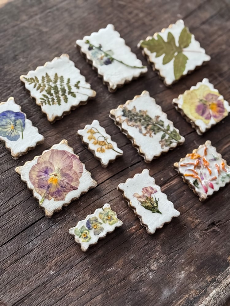 air dry pressed flower magnets on table