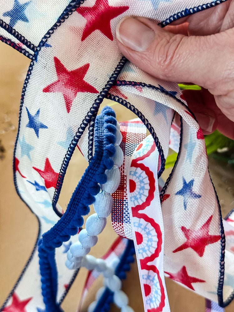 making a patriotic bow for a wreath