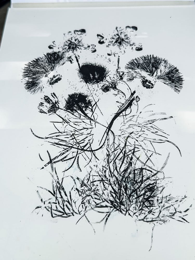 bouquet of flowers in black ink